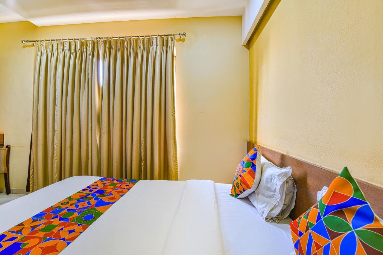 Fabhotel Rb Residency スーラト エクステリア 写真